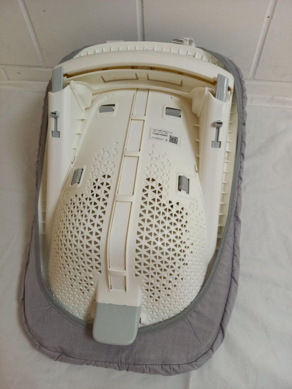 Stokke Seggioloni: Stokke Tripp Trapp Newborn Set grau neuwertig – Nuovo (secondo la descrizione) da Düdingen venduto da sukram1964 2