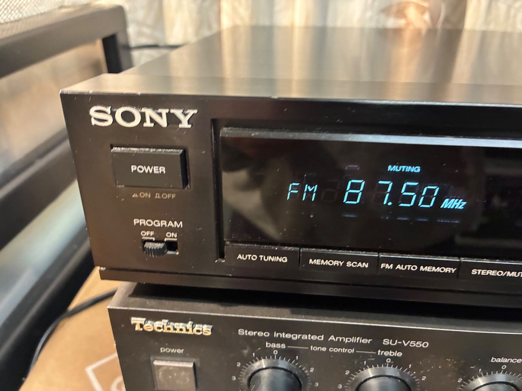 Technics Verstärker: Technics Verstärker und Sony Tuner – Gebraucht aus Hendschiken von zkos 1