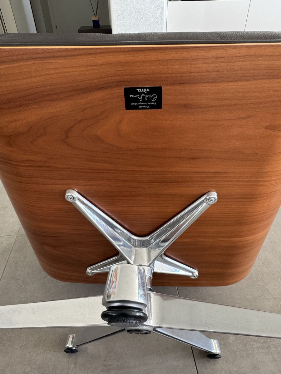 Eames Sessel: Vitra Eames Lounge Chair & Ottoman – Gebraucht aus Gockhausen von Leli02 5