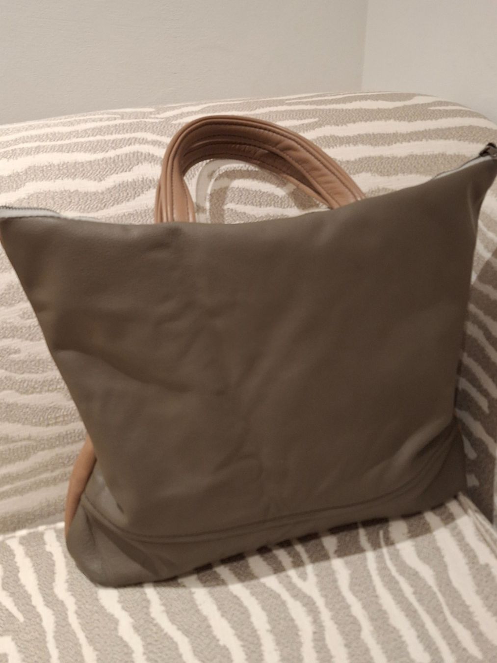 Borse da donna: Handtasche aus echtem Leder im Patchwork Look, neu. – Nuovo (secondo la descrizione) da Bellikon venduto da MellonCollieMitTwint 1