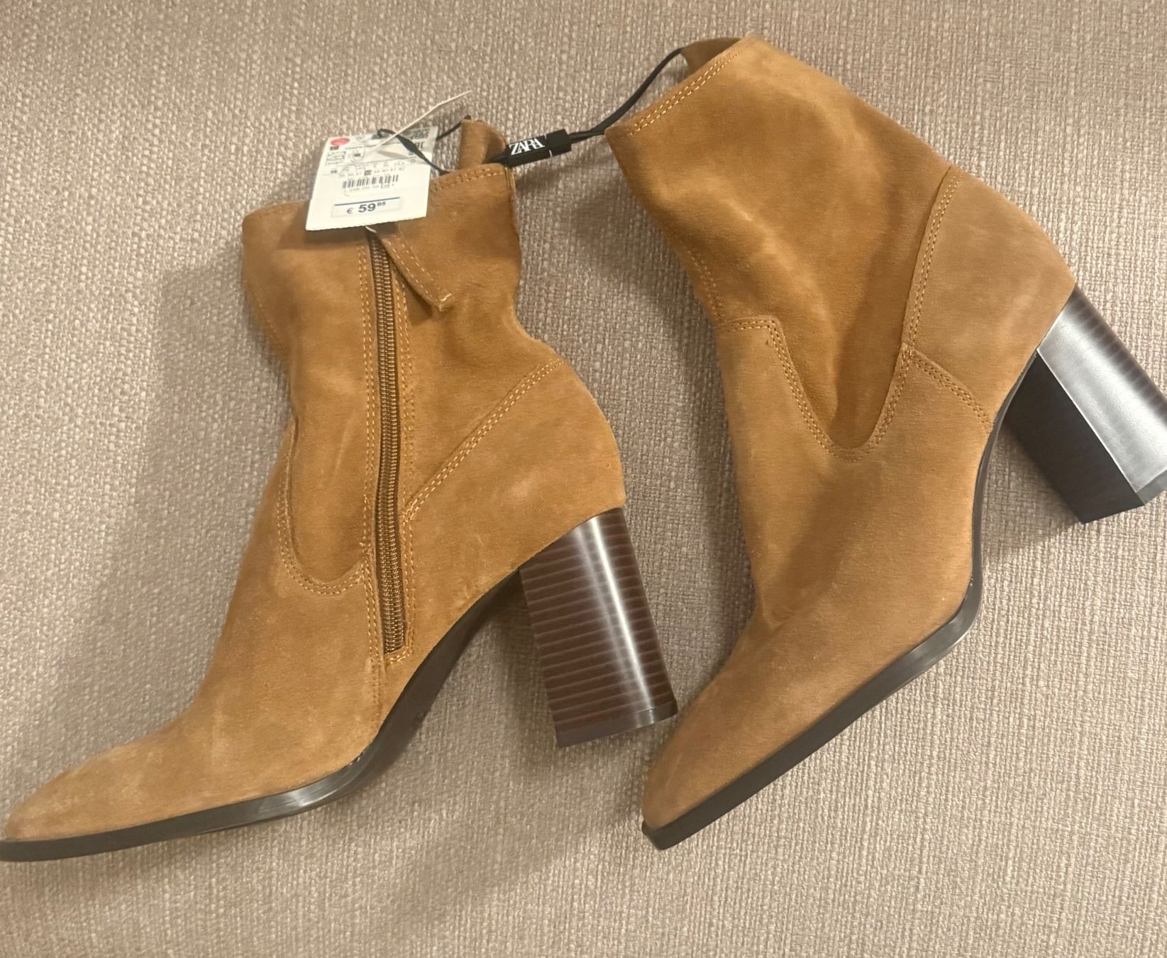 Zara Scarpe da donna: Zara Stiefel, Wildleder, Gr. 38, Braun – Nuovo e nell'imballaggio originale da Zürich venduto da car_8mpw 2