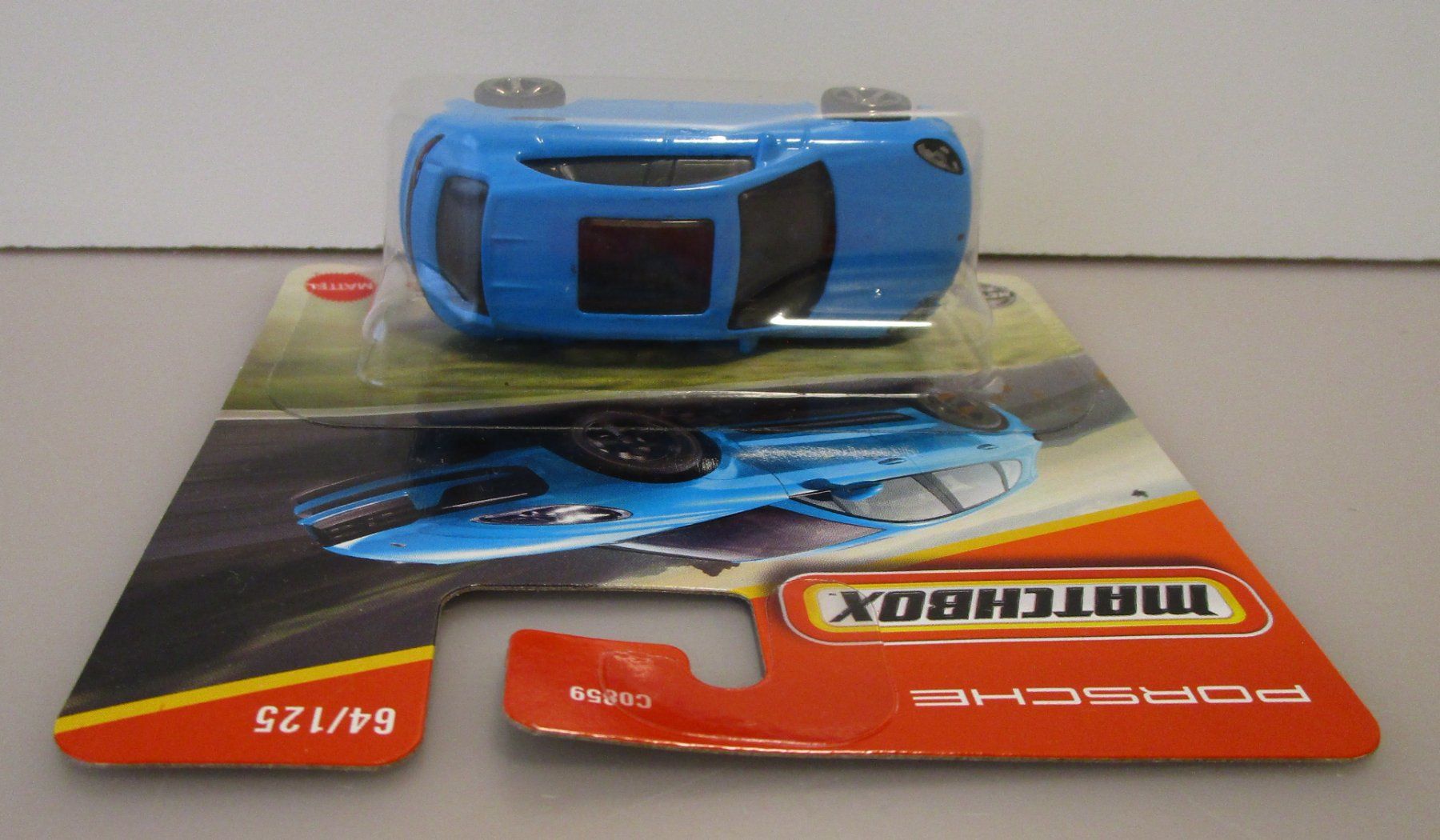 Porsche Modellini d'auto: MATCHBOX PORSCHE MACAN S - CO859 - 64/125 – Nuovo e nell'imballaggio originale da Chêne-Bourg venduto da breno56 1