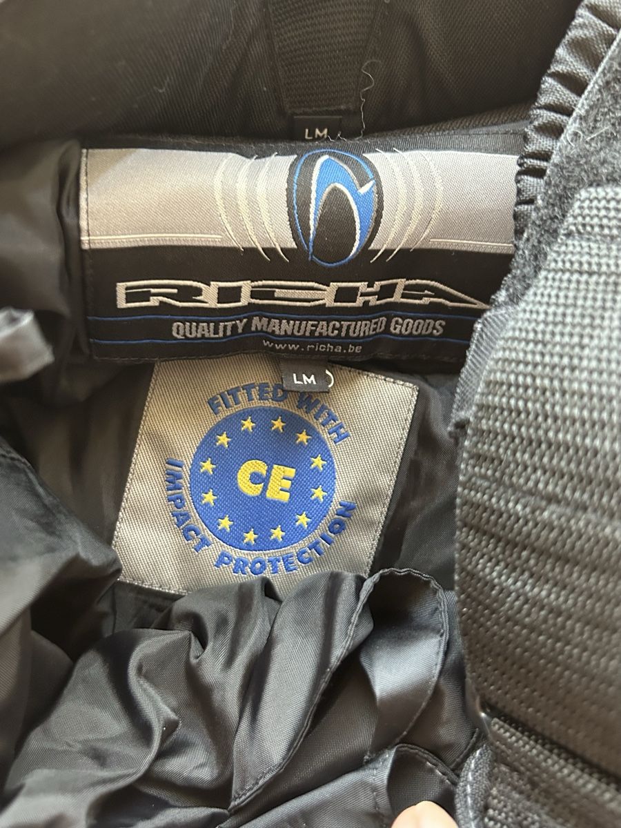 Pantaloni: Motorradhose Richa schwarz Grösse LM mit CE Protektion – Usato da Kirchdorf BE venduto da Stella130 2