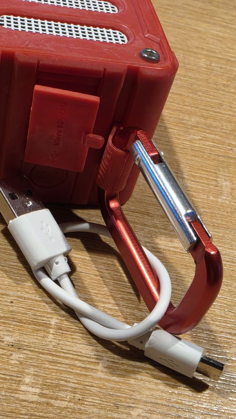 Casse acustiche: MiFA Bluetooth robuster Lautsprecher – Usato da Plagne venduto da mattvo66 4