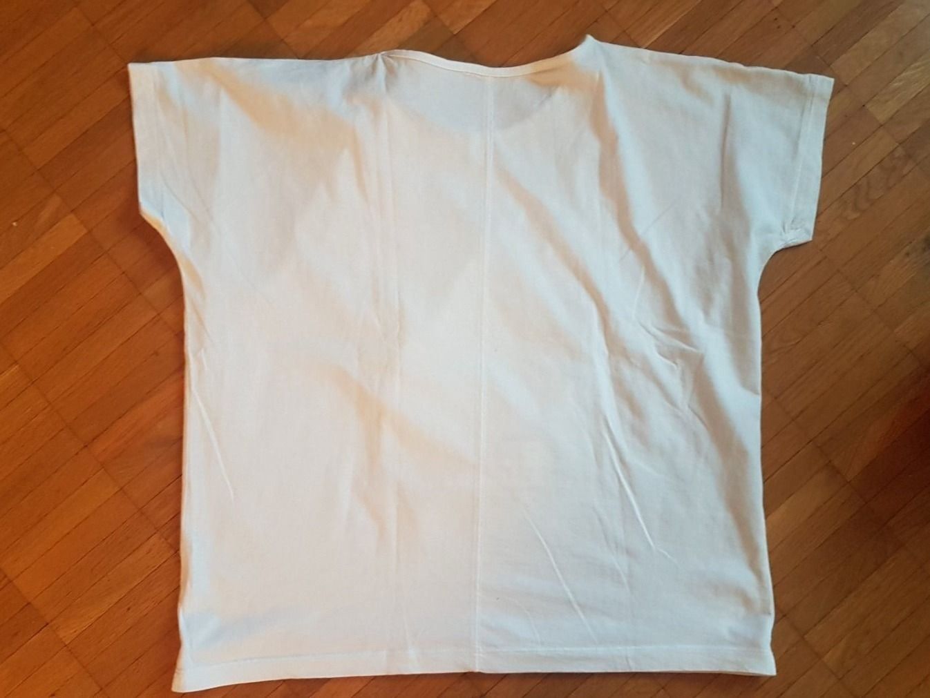 T-shirt: Weisses TShirt mit Löwenprint – Nuovo (secondo la descrizione) da Oberengstringen venduto da Sheera7 2