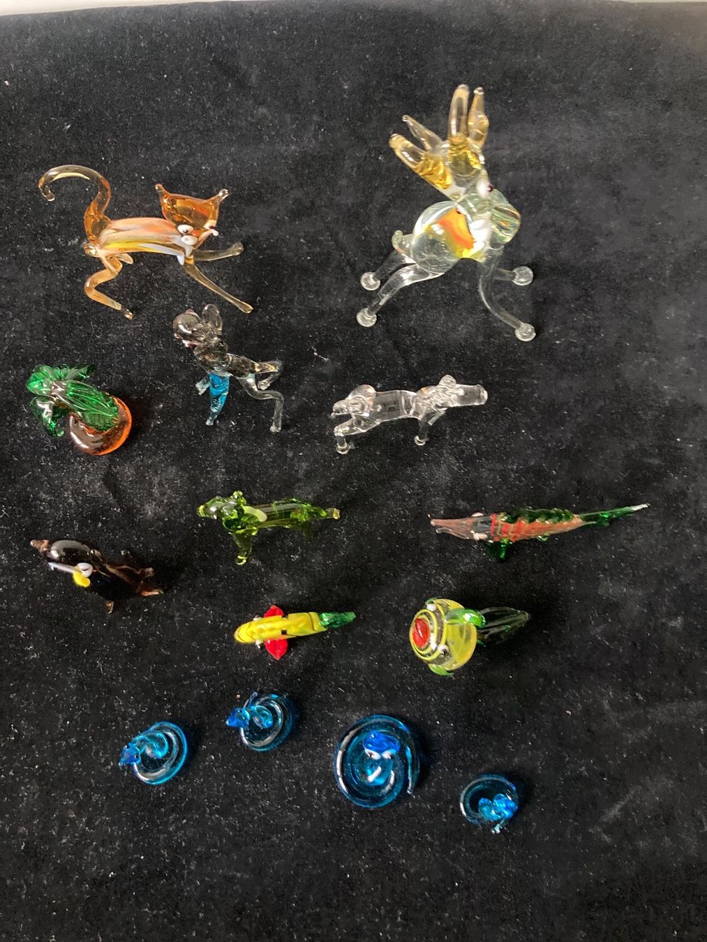 Statuette: 14 bunte, farbige Glas-Tiere – Usato da Zürich venduto da Chaeffeler 2