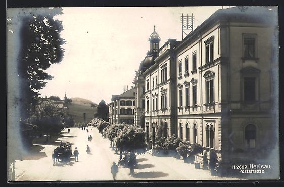 Ansichtskarten: AK Herisau, Poststrasse mit Passanten – Gebraucht aus Berlin von bartko-reher