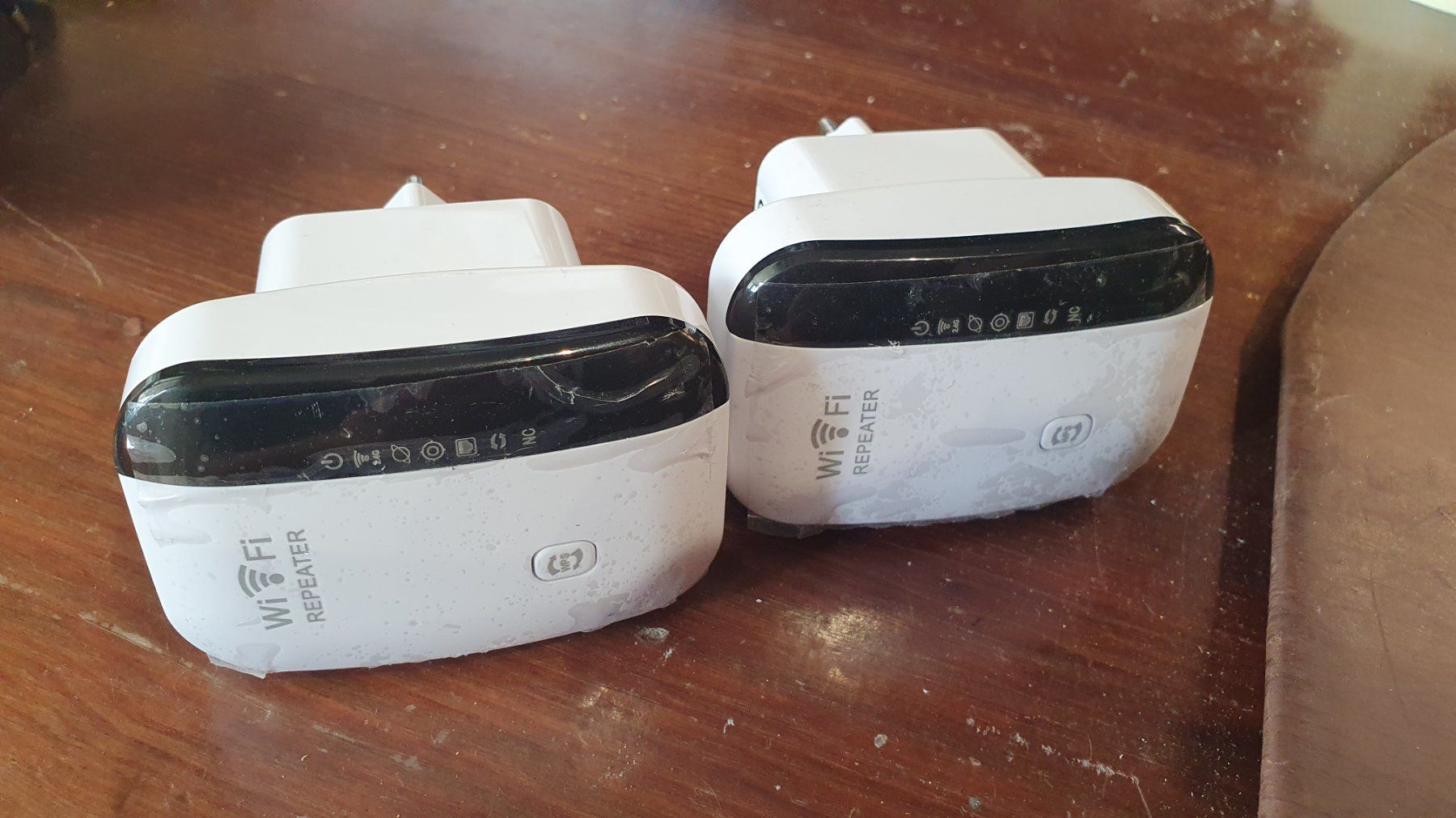 WiFi: 2 Stk Repeater 300M – Usato da tägerwilen venduto da dachbodenfinder 1