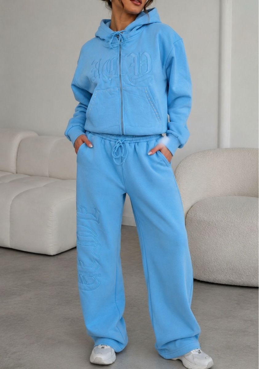 Pulls & Sweat-shirts: BLAUES HOODIE-HOSEN-SET MUSERA – Neuf (Voir description) à Recherswil par Pajaro11