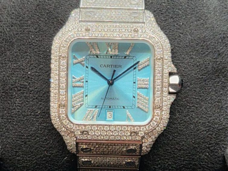 Cartier Uhren: Cartier – Neu und originalverpackt aus La Chaux-de-Fonds von curtitswisswatches