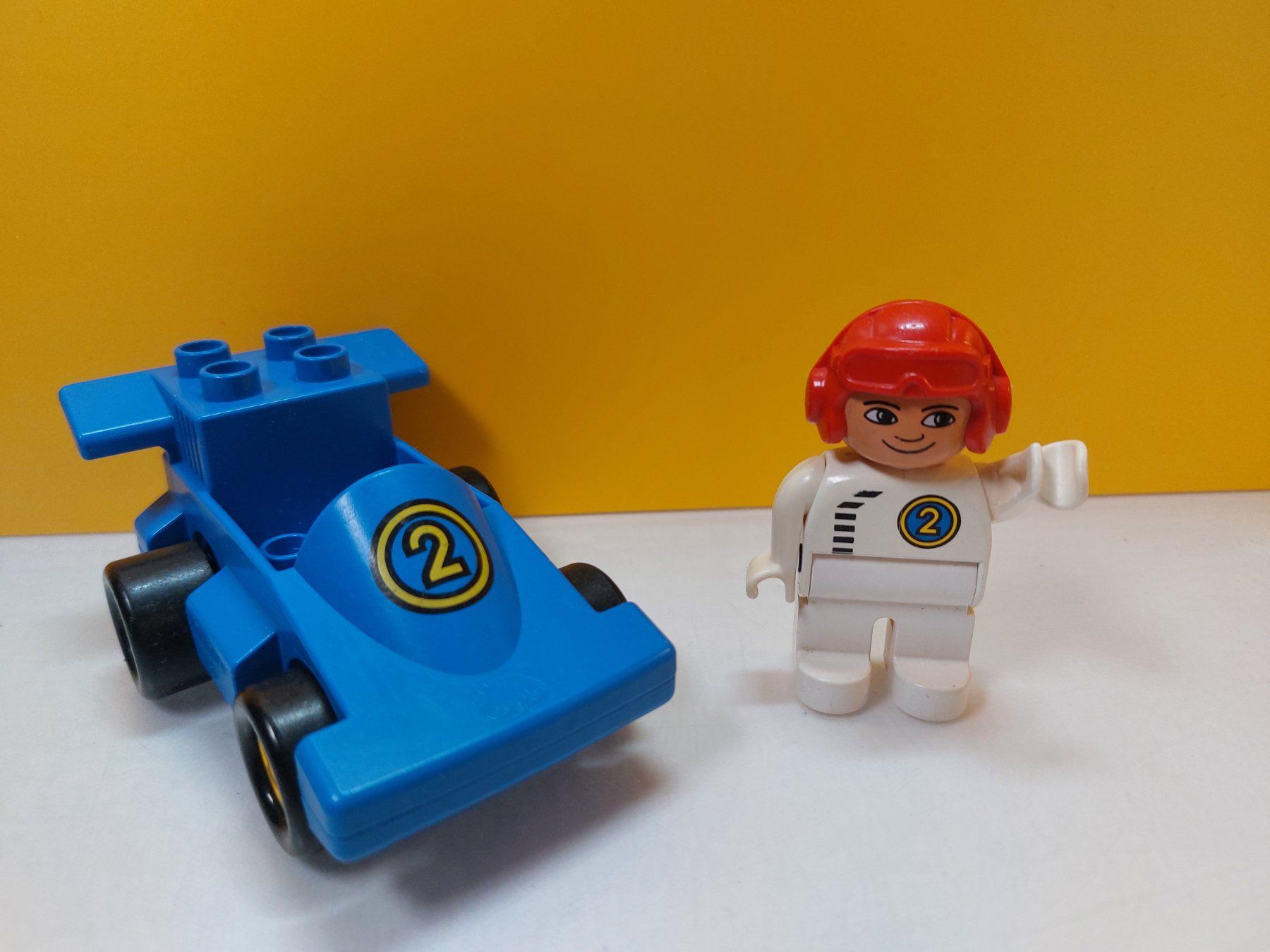 Lego Kit di costruzioni: LEGO Duplo 2609 Rennwagen – Usato da St.Gallen venduto da TinasBauundSpiel