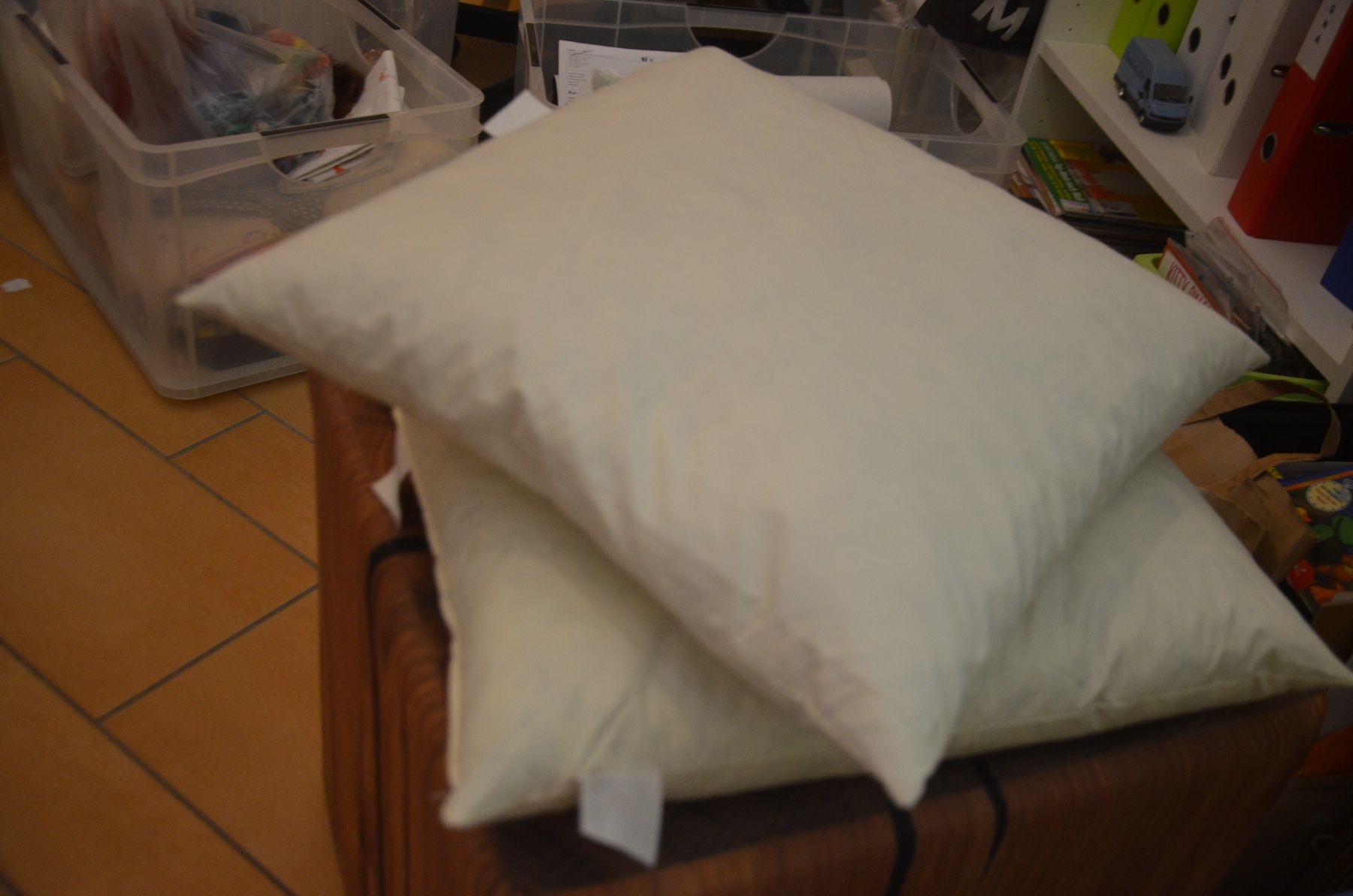 Kissen: 2 STUCK COUSSIN - CM 40X38 – Gebraucht aus Chiasso von Dolly015