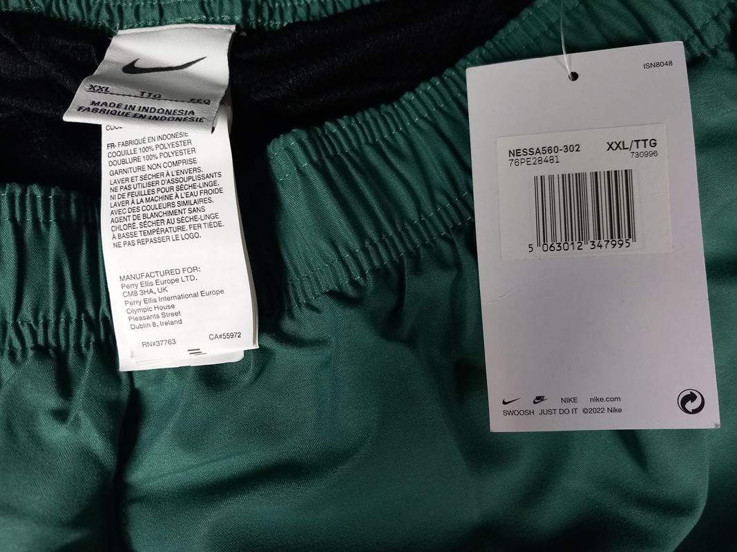 Nike Badehosen: NIKE Badehosen – Neu (gemäss Beschreibung) aus Hünenberg von Restwert_Zug 3