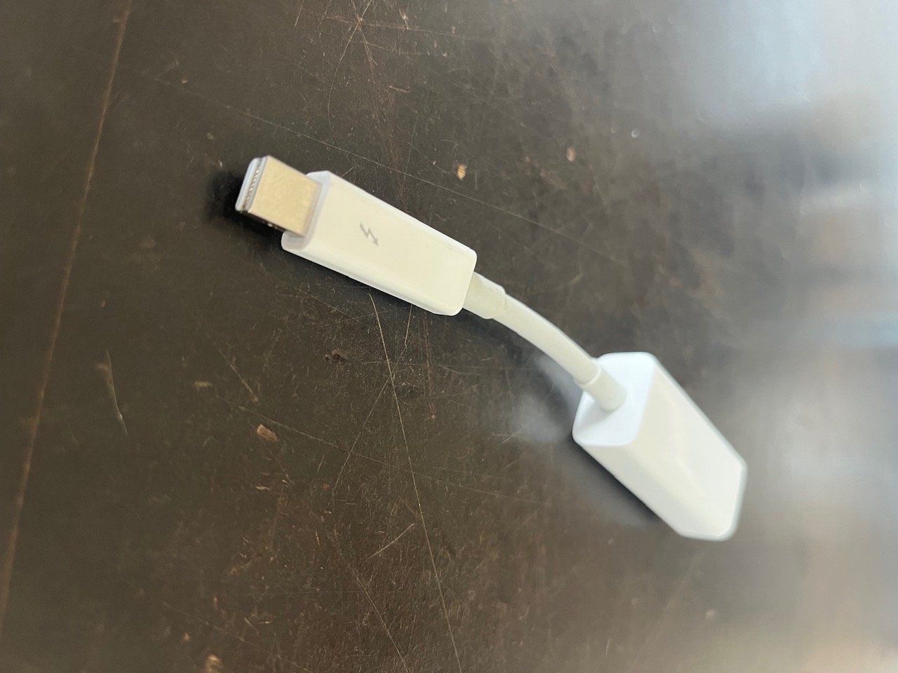 Apple Unità & Adattatore: Original Apple Thunderbolt FW800 Adapter – Usato da Zürich venduto da Actress 2