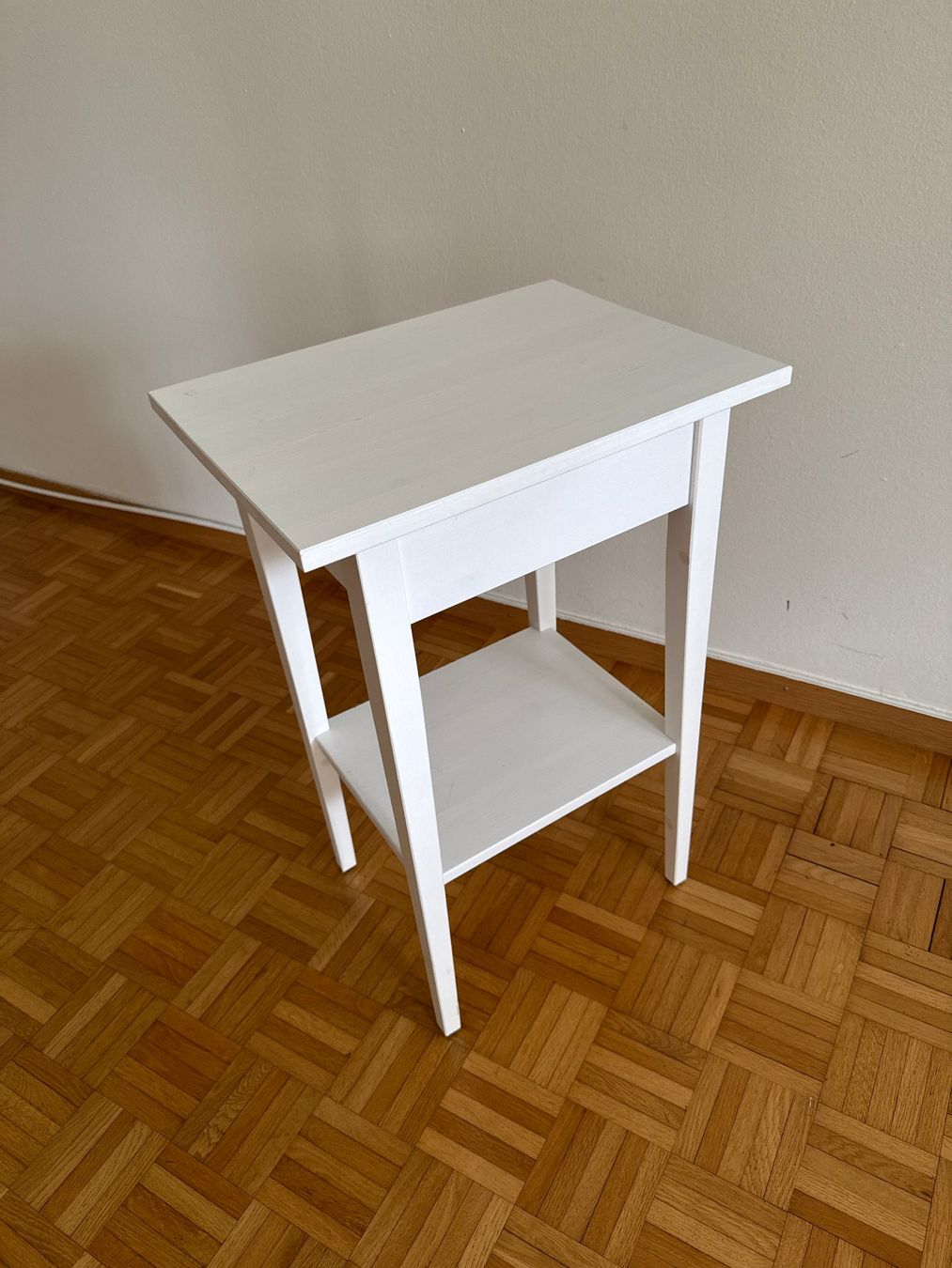 Comodini: Nachttisch weiss mit Schublade – Usato da Zürich venduto da mcl_78ql 2