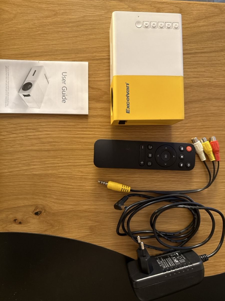 Proiettori: LED Mini Beamer Excelvan, HDMI, USB, 1920x1080, TOP – Usato da Olten venduto da mho87 3