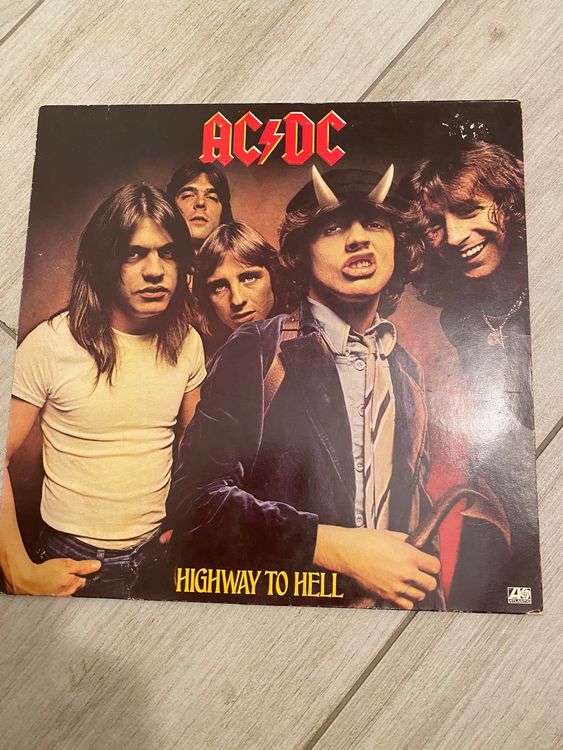 AC/DC Lo disque vinyle (Gebraucht) in Courrendlin für CHF 11 – mit ...
