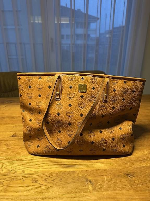 Borse da donna: MCM Shopper Tasche inkl. Handtasche – Usato da Münsingen venduto da JelenaHodak 1