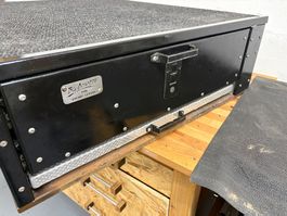 Big Country Schublade mit Alu-Tisch für Defender