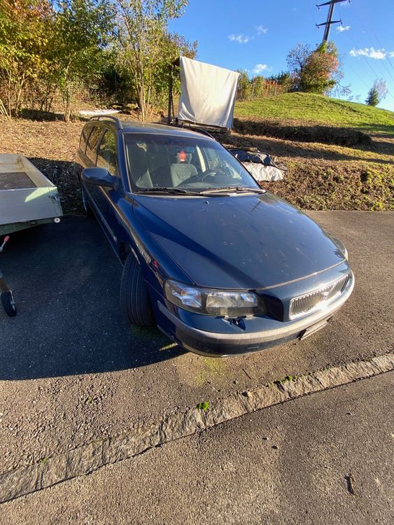 Volvo V70 2.4