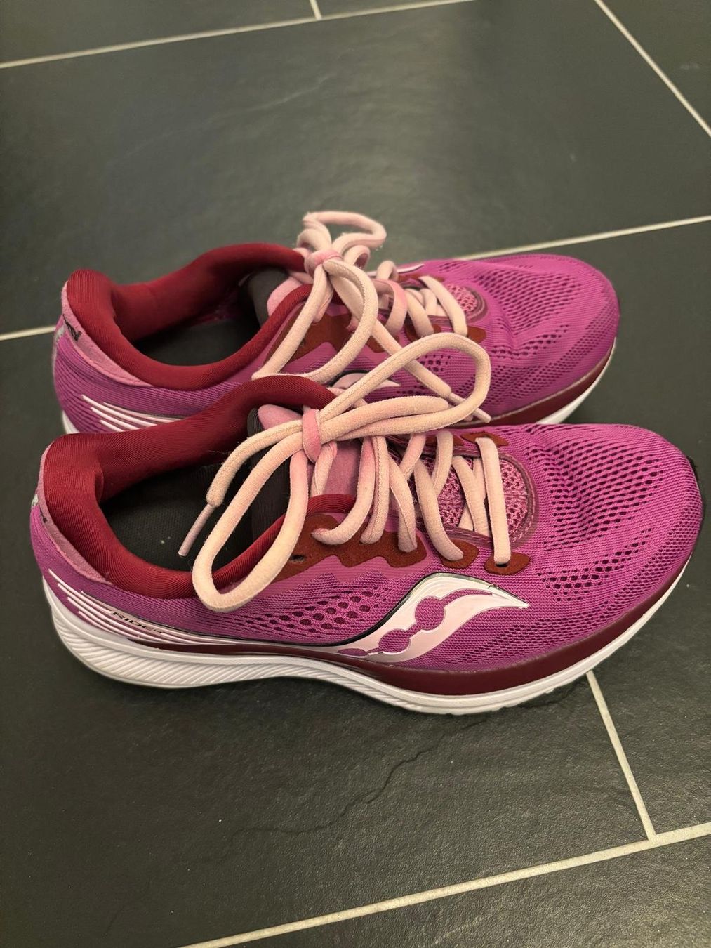 Saucony Scarpe per ragazzi: Saucony Kinderturnschuhe Grösse 37 – Usato da Niederlenz venduto da nad_7g5w 1