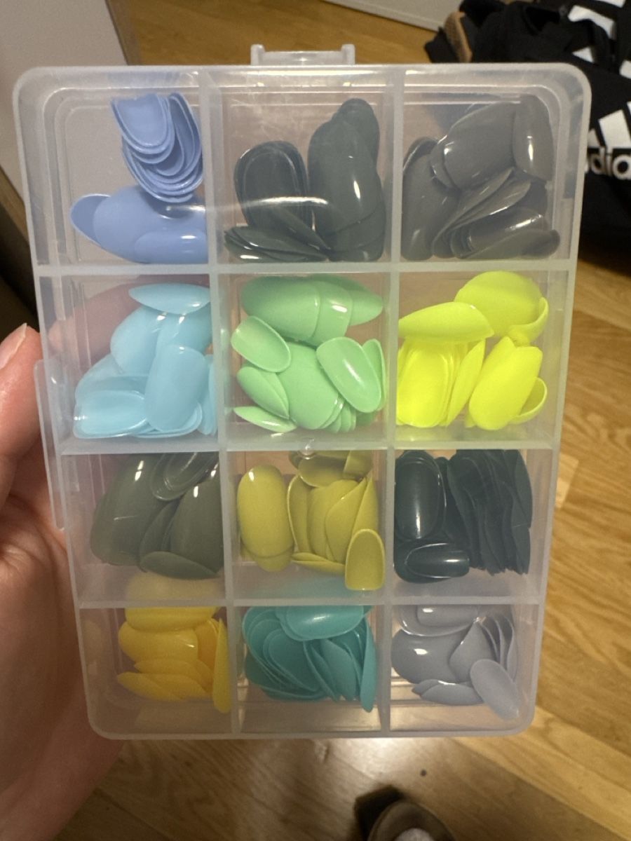 Unghie finte: Nagel-Set mit vielen Farben & Grössen, Neu – Nuovo e nell'imballaggio originale da Thun venduto da Vans_98 1