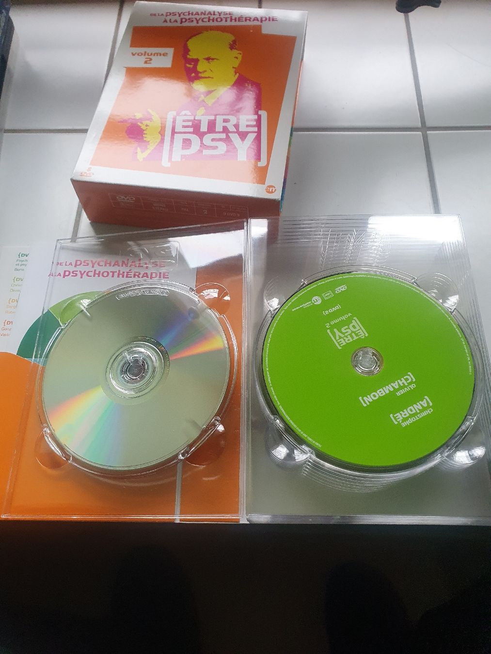 Alle DVDs: DVD Set Etre Psy Volume 2 Psychoanalysis Therapy 8 DVDs – Gebraucht aus Etoy von Samuel-DVD-profi 1