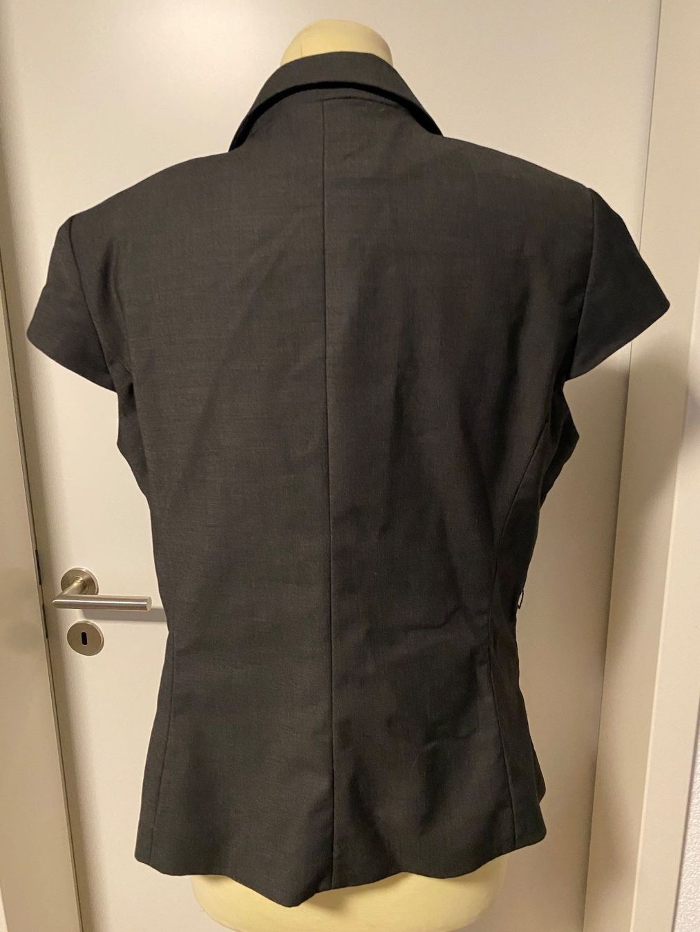 H&M Anzüge & Kostüme: Kurzarm Blazer ungetragen anthrazit Gr. 46 – Neu (gemäss Beschreibung) aus Wolfwil von Piccola87 4