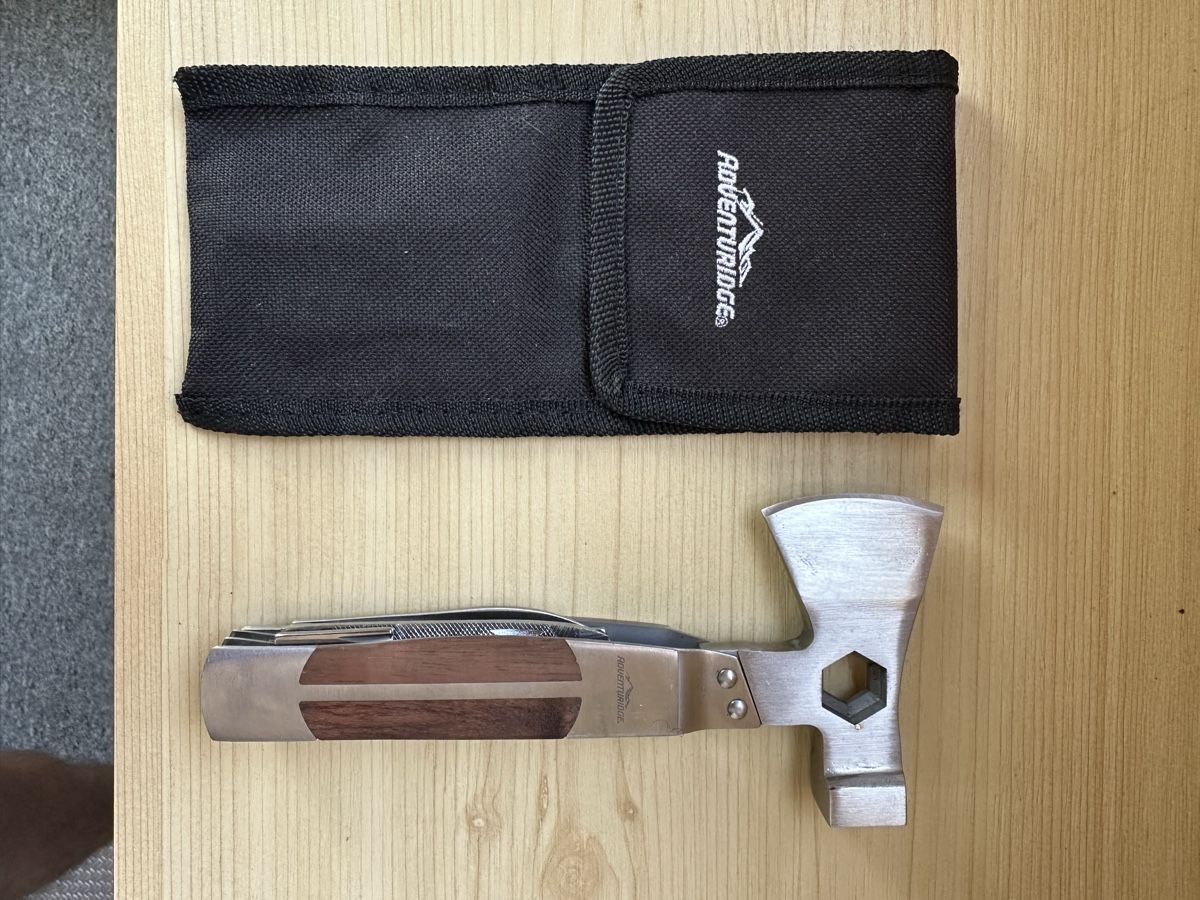 Alle Werkzeuge: Adventure Ridge Camping Axt Multitool – Neu (gemäss Beschreibung) aus Zizers von 7000GR 1