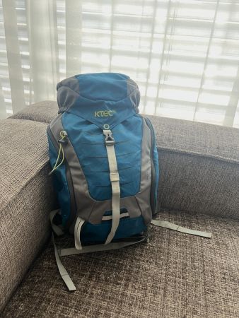 KTec Wanderrucksack 26L, blau/grau mit Air Channel Funktion