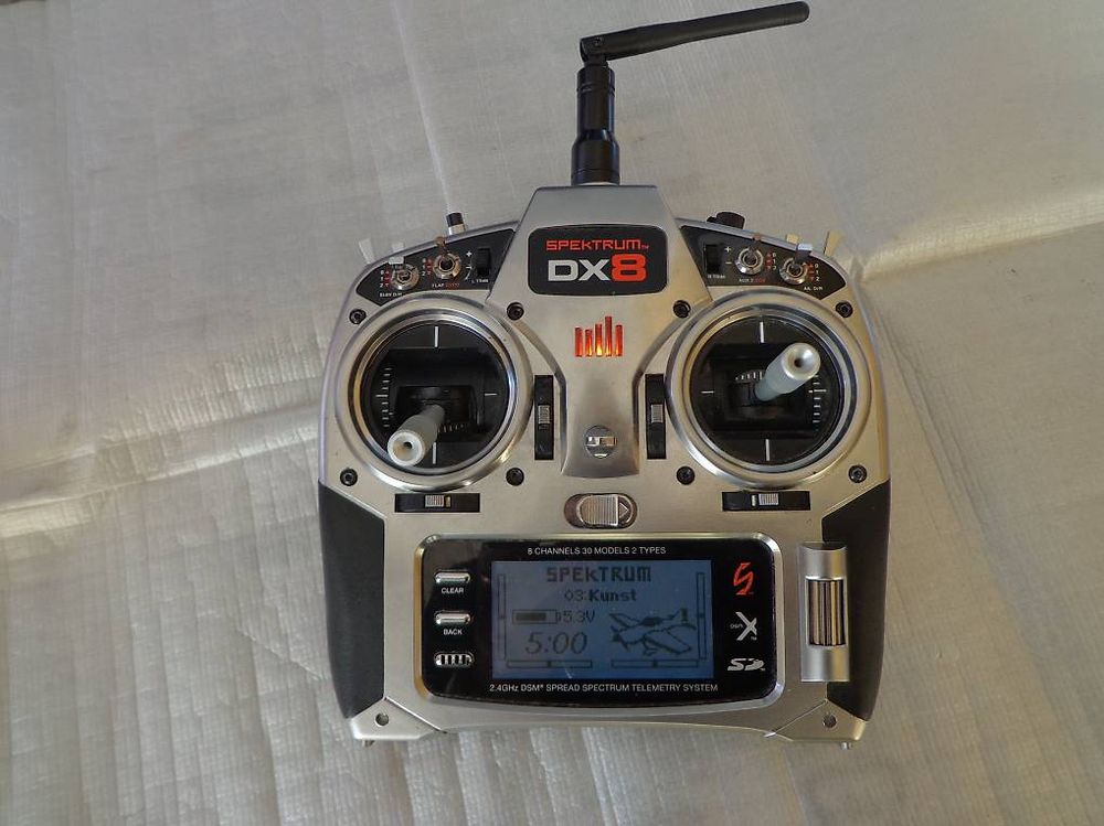 Sender Spektrum DX8 (Gebraucht) in Camorino für CHF 109 – mit Lieferung ...