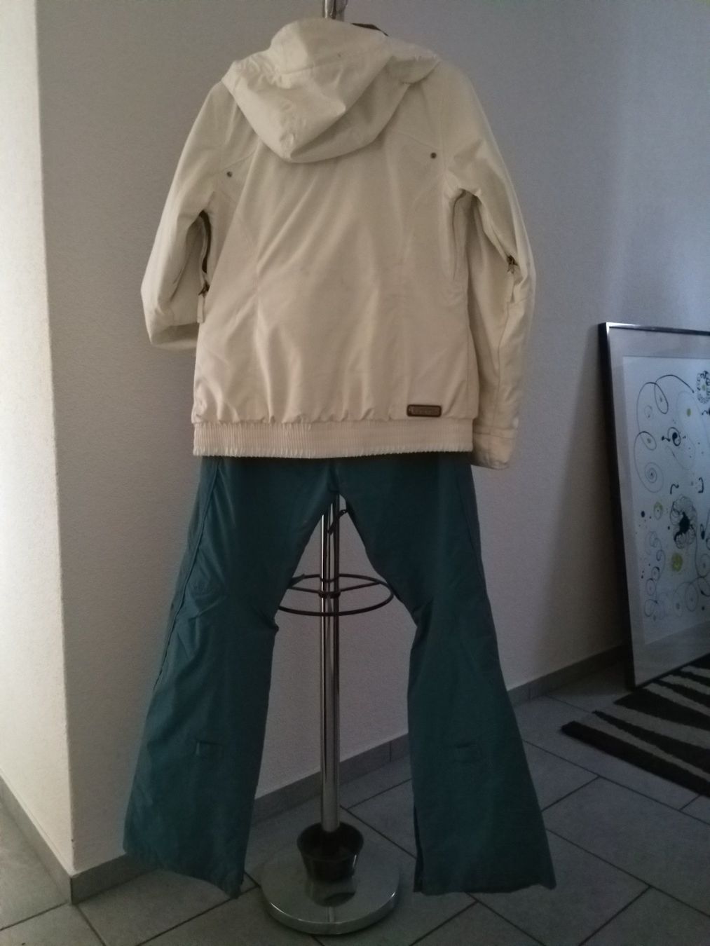 Burton Completi & Tailleur: Ski-/ Snowboard-Anzug – Usato da Rieden AG venduto da Galina11 3