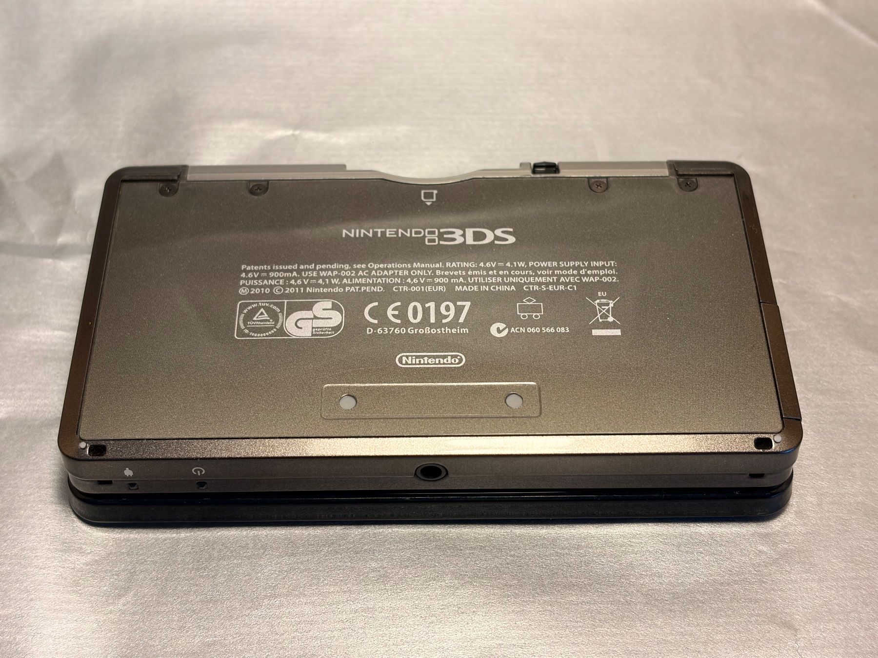 Nintendo Konsolen: Nintendo 3DS Schwarz – Gebraucht aus Zürich von reecewu 4