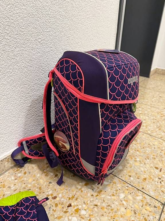 Ergobag Sacs & sacs à dos: Ergobag Schulrucksack Set (Cubo / Schuppenmuster) – D'occasion à Jegenstorf par Be69 4