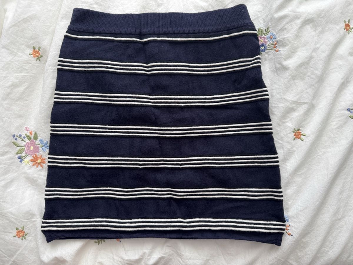 Gonne: Jupe tube en maille Forever 21 – Usato da Meyrin venduto da mai_pl7s