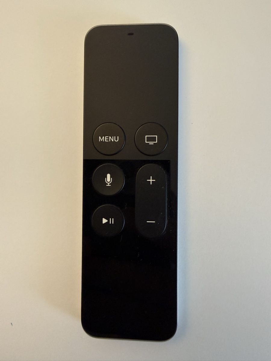 Apple Fernbedienungen: Télécommande Apple TV- Parfait état – Gebraucht aus Kloten von Mumiiin 1