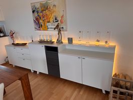 Elegantes Highboard / Sideboard (2-teilig) mit Beleuchtung