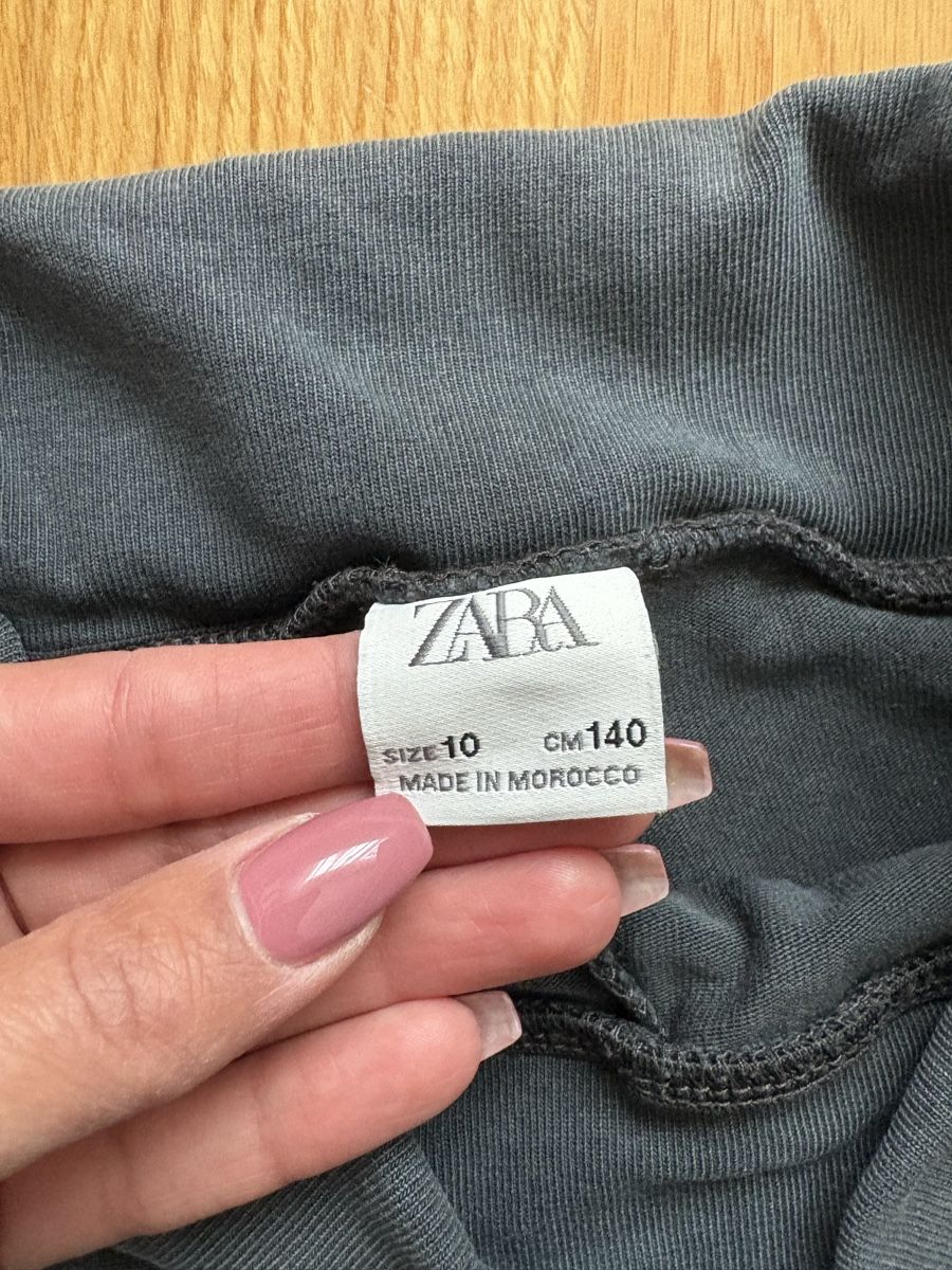 Pantaloni: Hosen Mädchen Zara Gr. 140 – Usato da Winterthur venduto da Baby117 1
