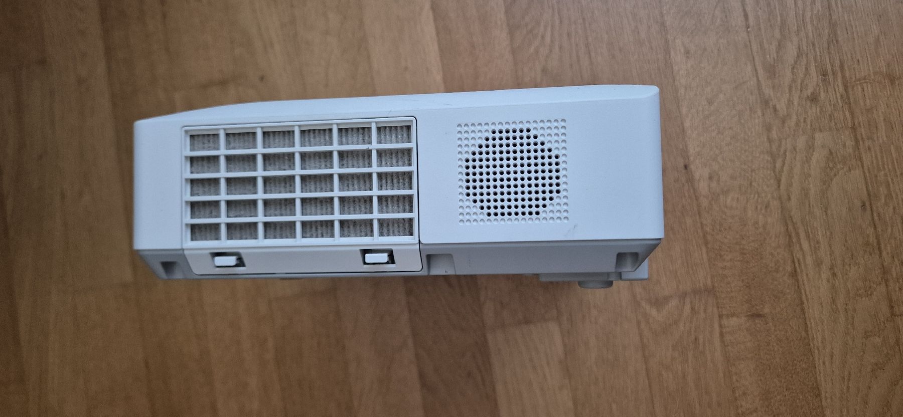 Hitachi Videoprojektoren: Hitachi CP-WX3042WN Beamer – Gebraucht aus Bütschwil von jo_3775 1