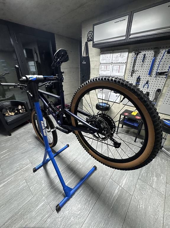 Biciclette: Specialized Enduro Expert Satin Blue/Black – Usato da Sementina venduto da mauro331 5