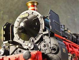 Märklin 3618 _ DRG Schlepptenderlokomotive BR18 _ digital H0