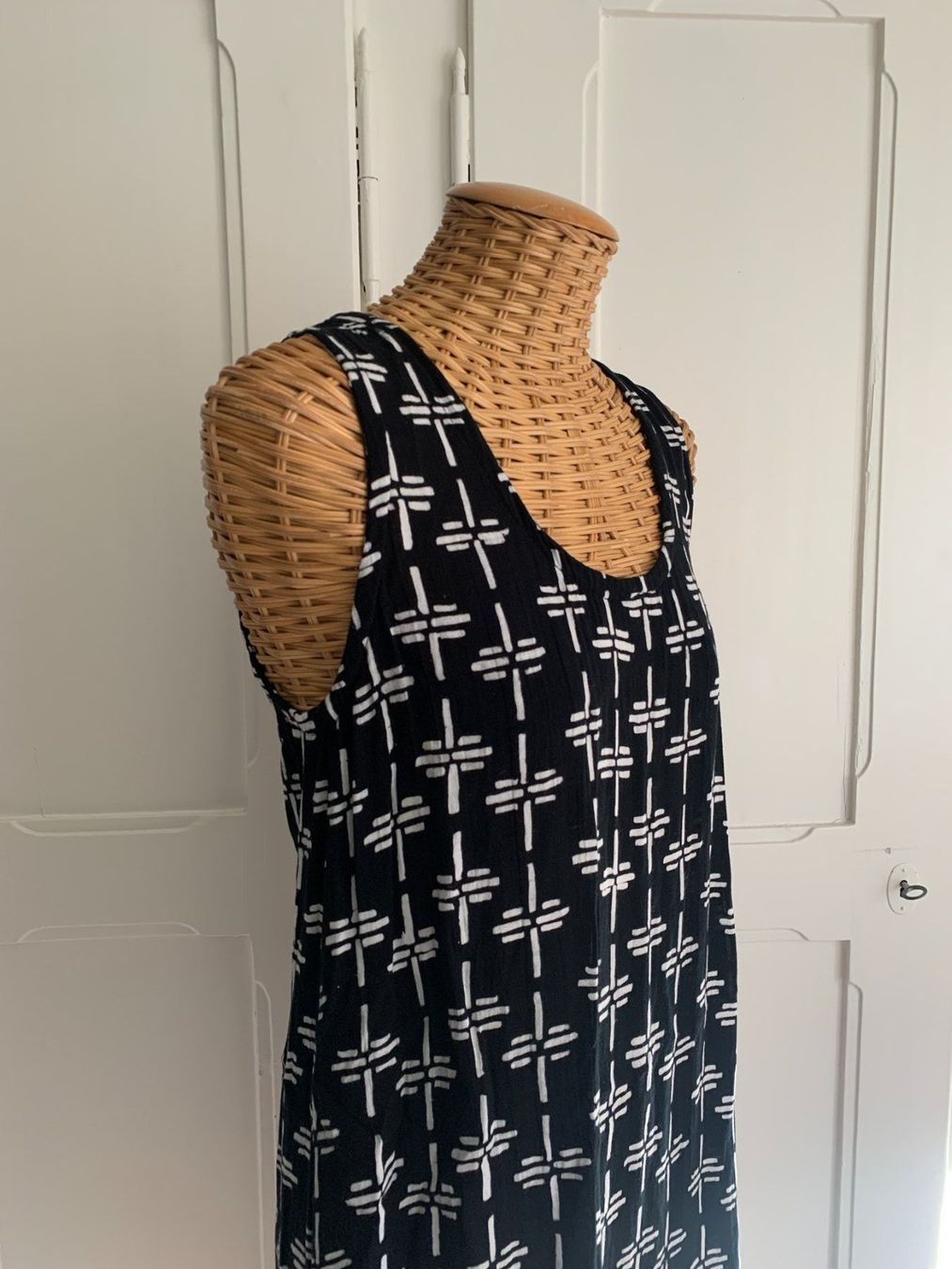 Vestiti: ITSY IBIZA - Kleid schwarz-weiss S – Usato da Zürich venduto da Diazaio 1