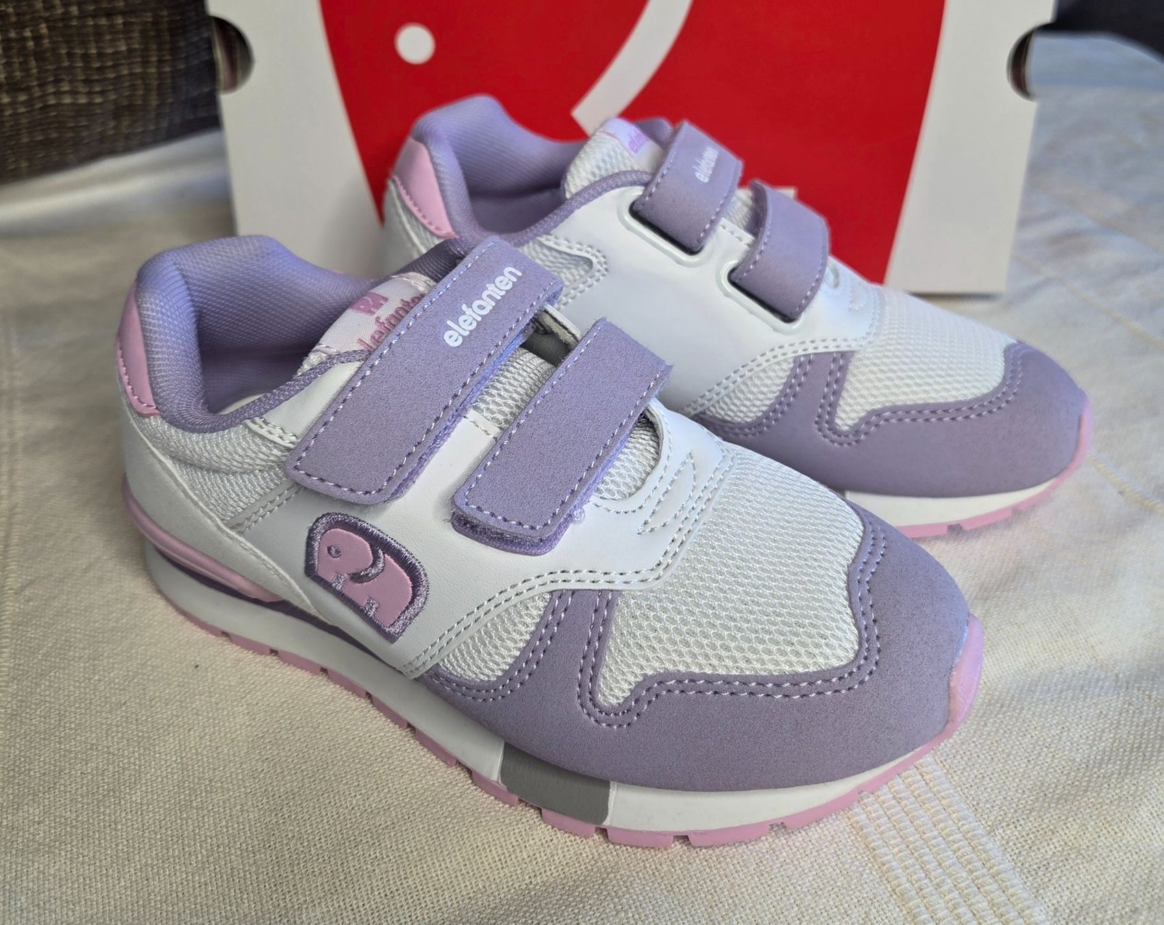 Elefanten Scarpe per ragazzi: Elefanten-Kinderturnschuhe – Nuovo e nell'imballaggio originale da Leissigen venduto da ali_k9v8 1