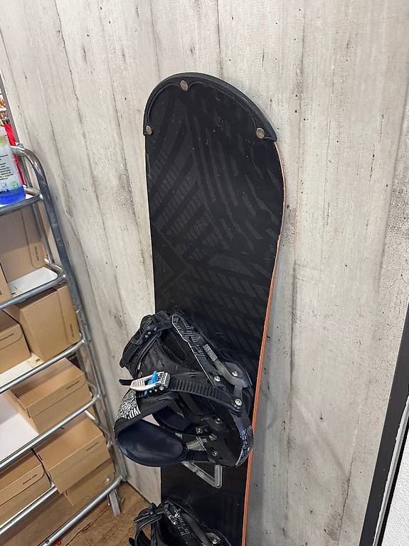 Board: Rossignol Accelerator  Snowboard 151 cm inkl. Bindung – Usato da Sursee venduto da pilatus.sport 1