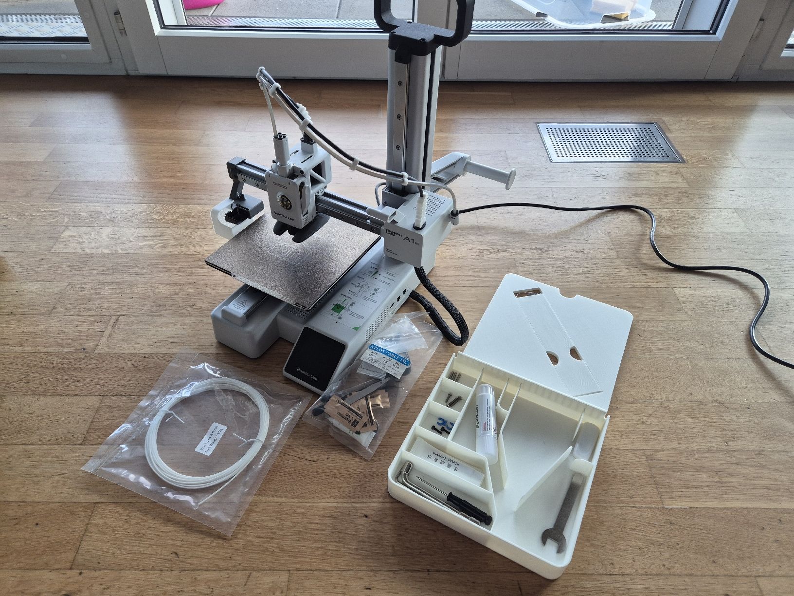 Bambu Lab Imprimante 3D: BambuLab A1 mini 3D-Drucker mit Zubehör – D'occasion à Grosshöchstetten par BMC22