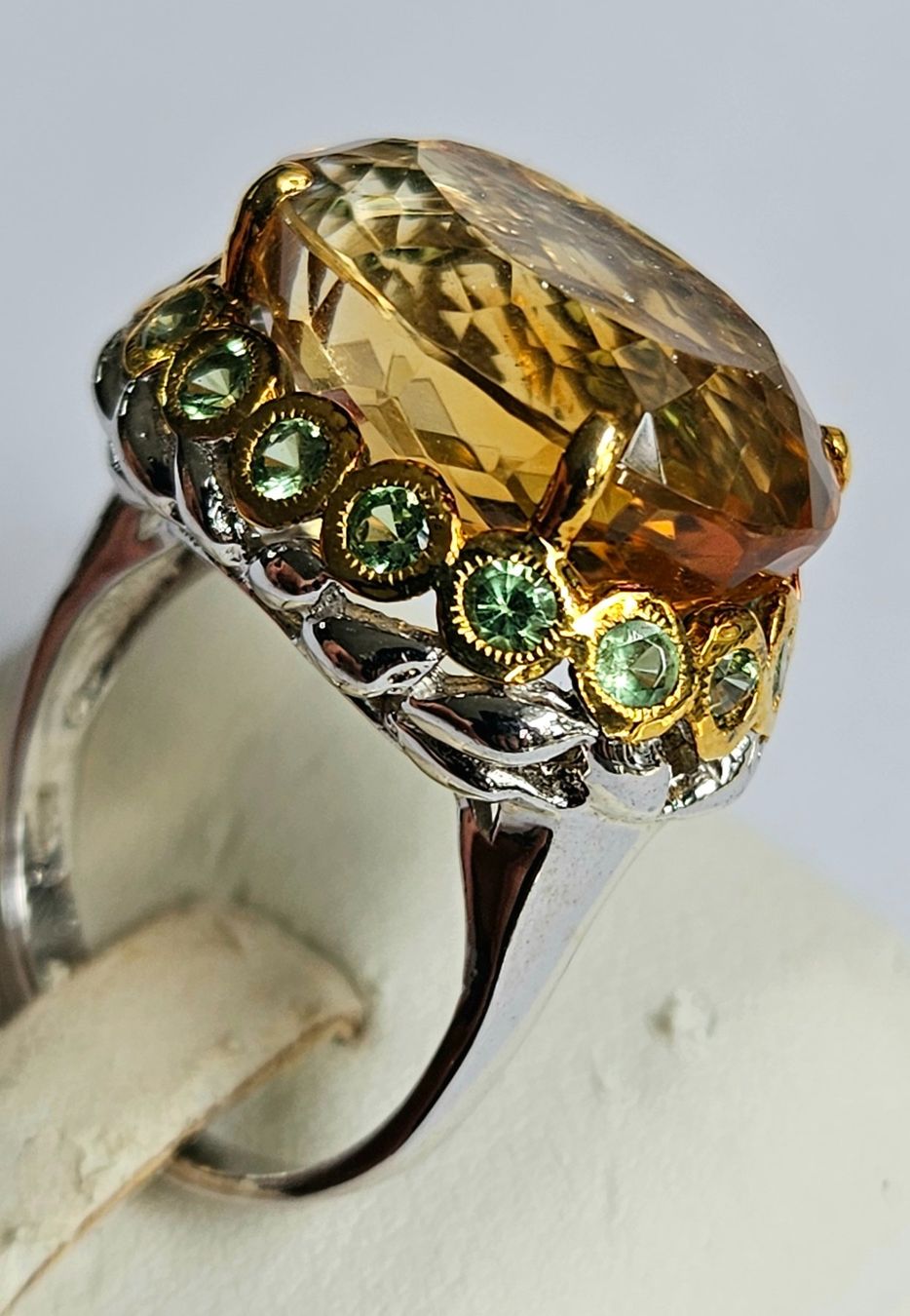 Anelli: Ring mit grossem Citrin und Peridots Grösse 58 – Nuovo (secondo la descrizione) da Zürich venduto da benedikt12 8