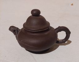 kleines chinesisches Teekännchen für Grüntee, ca 20 jährig