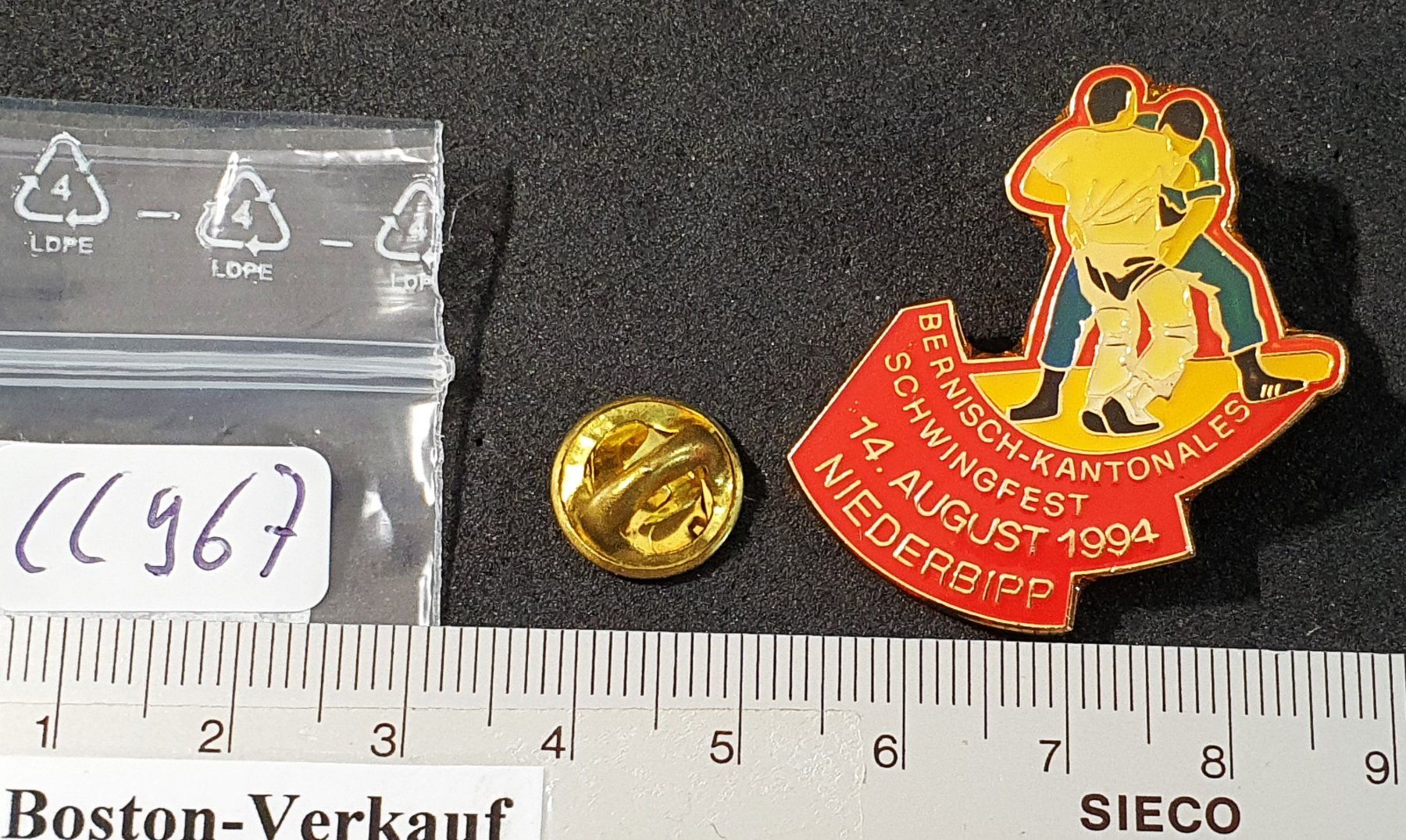 Placchette & Badge: CC967 - Pin Schwingen Niederbipp 1994 – Usato da Reinach BL venduto da Boston-Verkauf 1