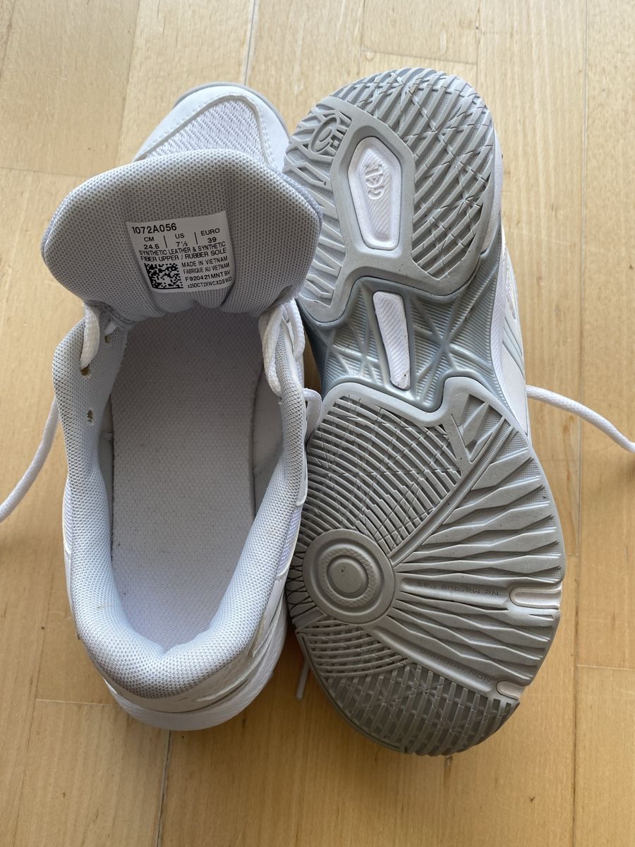 Scarpe da donna: Asics Hallenturnschuhe neu – Nuovo (secondo la descrizione) da Fribourg venduto da ABB_123 1