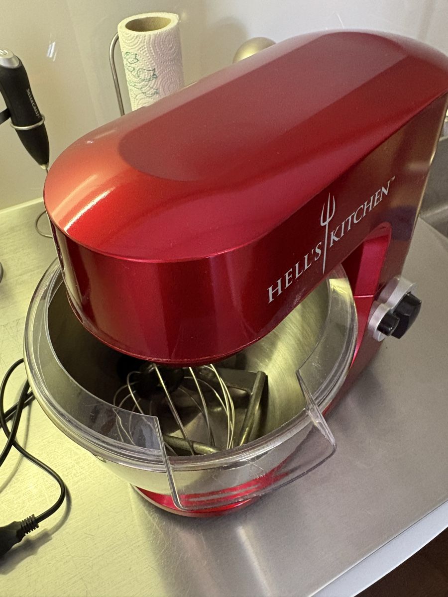 Elettrodomestici da cucina: Knetmaschine Hell‘s Kitchen – Nuovo (secondo la descrizione) da Zürich venduto da elm_gy6m 1